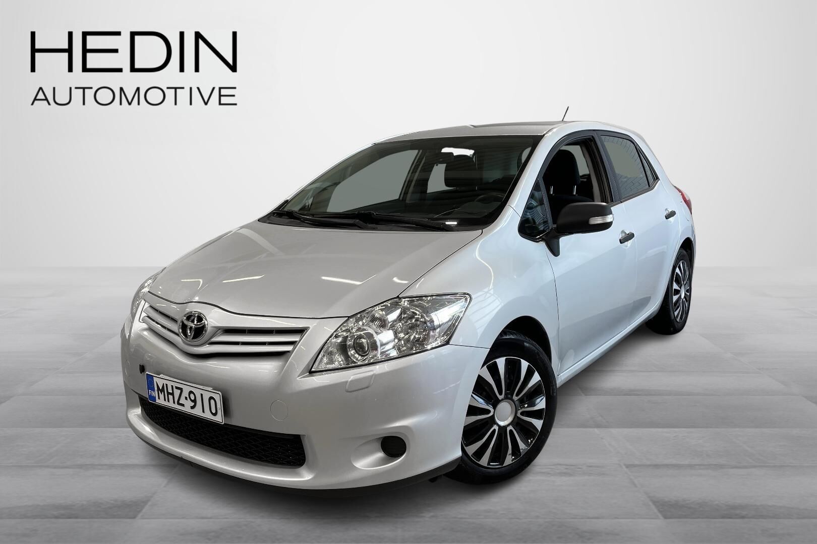 Toyota AURIS - MHZ-910