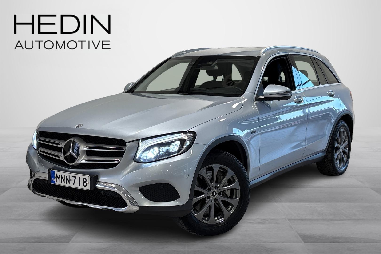 Mercedes-Benz GLC 350 e 4Matic A Premium Business // 360° kamera / Distronic + / airmatic / Burmester / Vetokoukku /