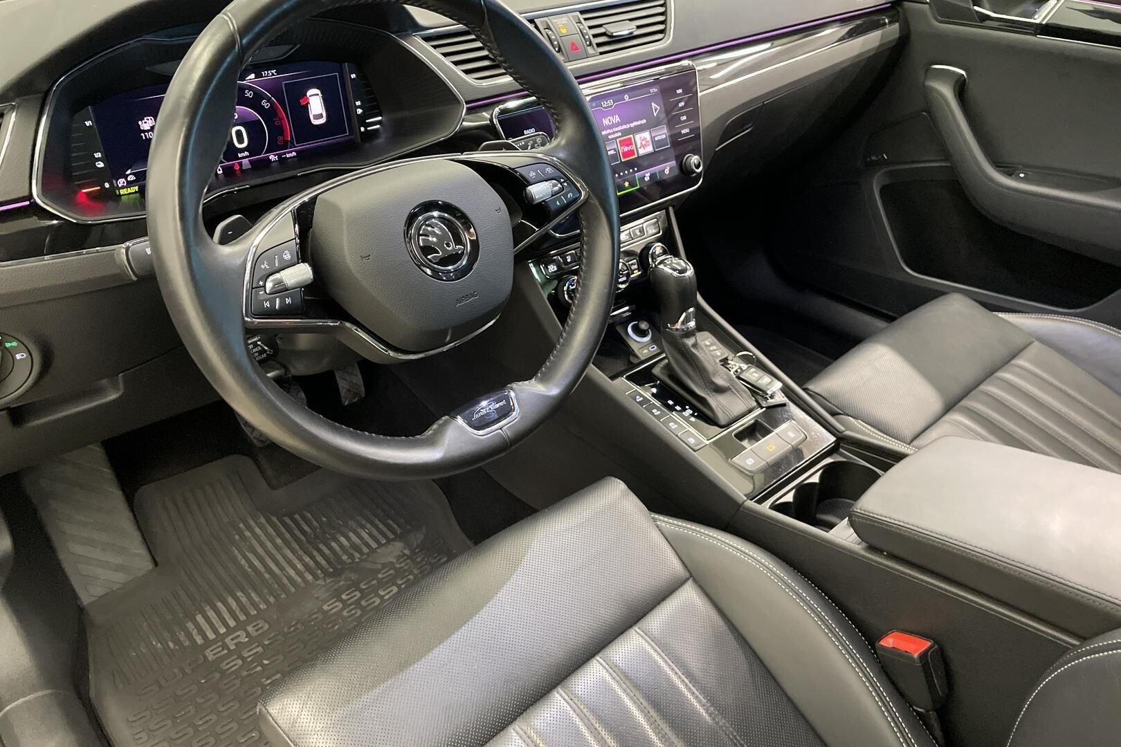 Skoda Superb 2020, kuva 7/21