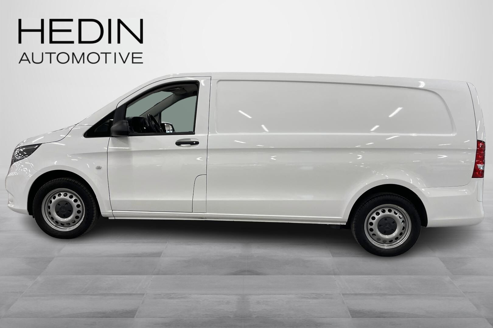 Mercedes-Benz Vito 2023, photo 4/25