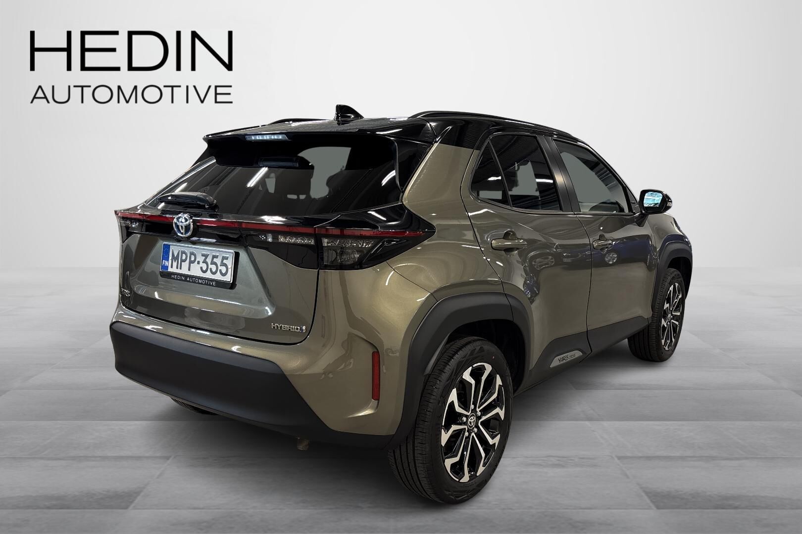 Toyota Yaris Cross 1,5 Hybrid Intense 2024, kuva 2/29