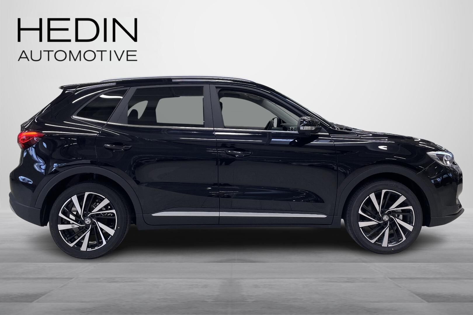 MG ZS HEV Luxury 2026, photo 6/22