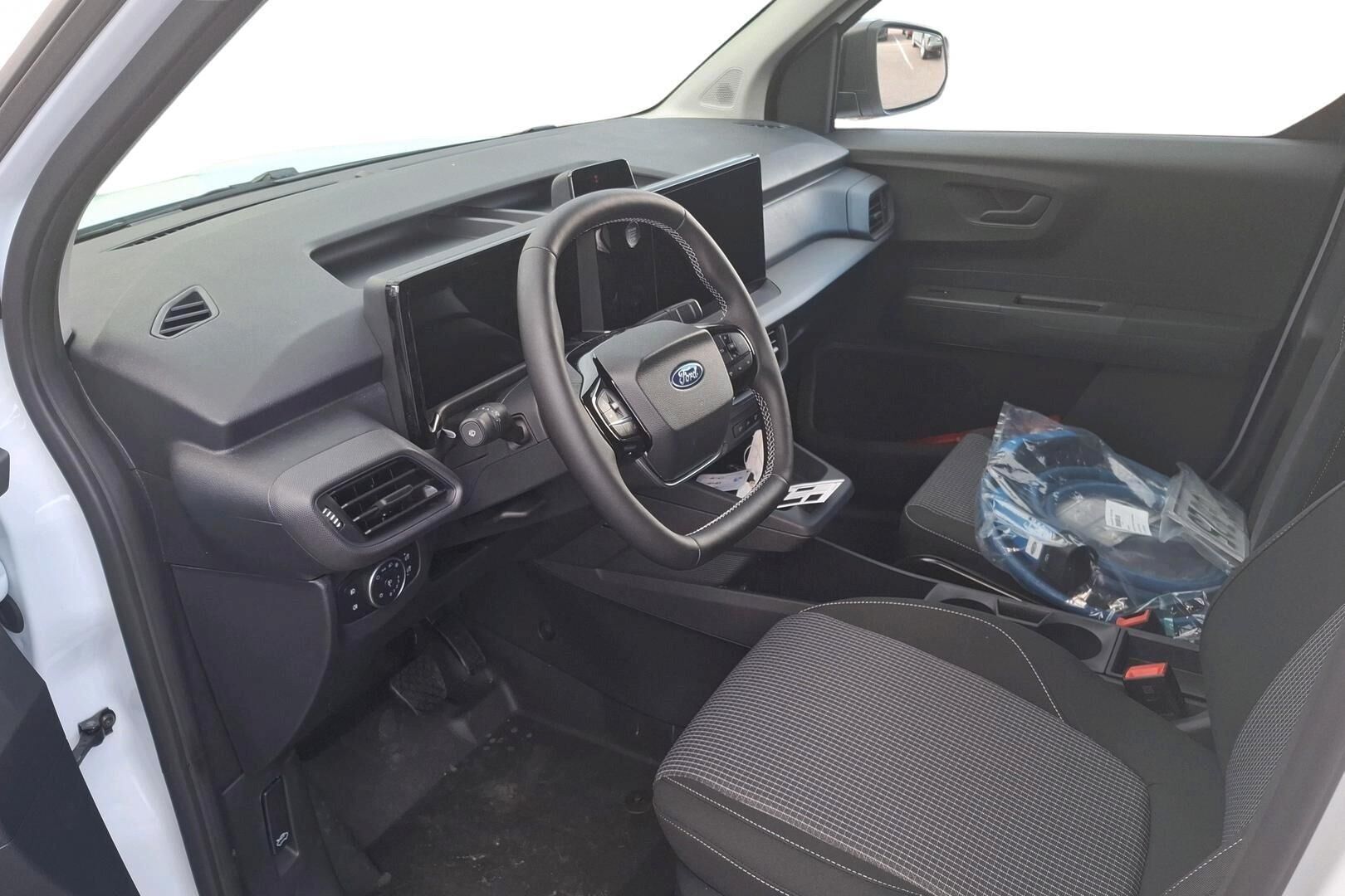 Ford Transit Courier 2026, kuva 7/12