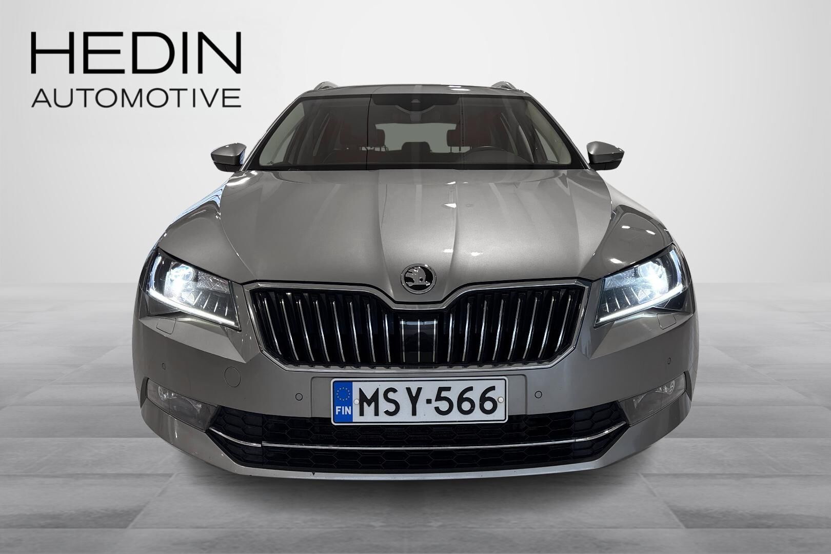 Skoda Superb 2016, kuva 5/39