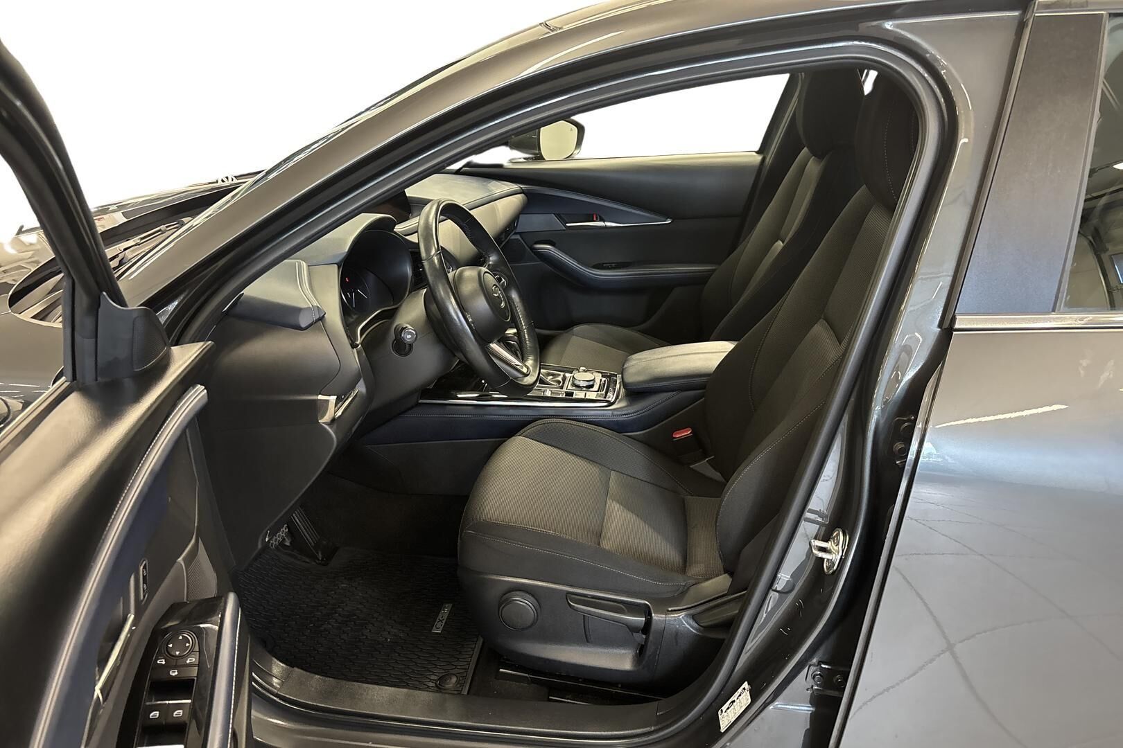 Mazda CX-30 2020, kuva 7/16