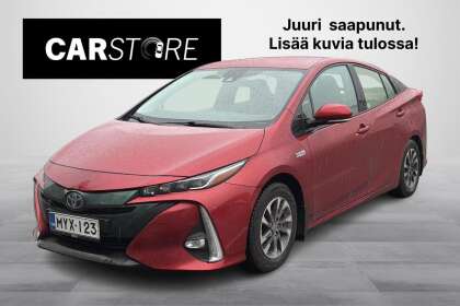 Toyota Prius Plug-in Active // HUD / Adapt. vakkari / BLIS / Matriisi LED-ajovalot / Peruutuskamera / Keyless! - MYX-123