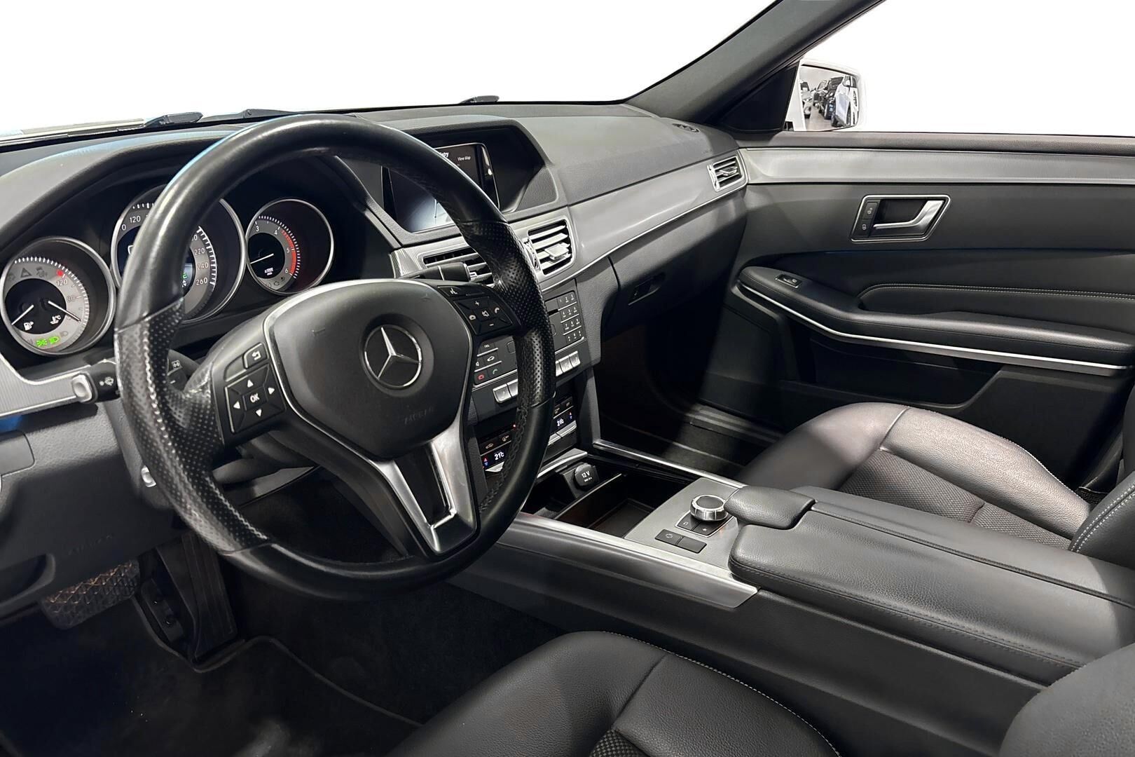 Mercedes-Benz E 200 BlueTec T A Business 2015, kuva 7/37