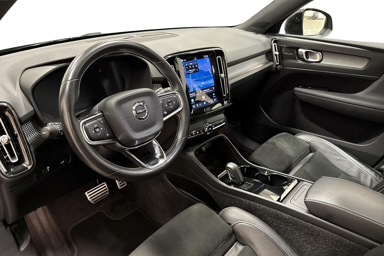 Volvo XC40 P8 AWD Business R-Design aut 2021, photo 7/36