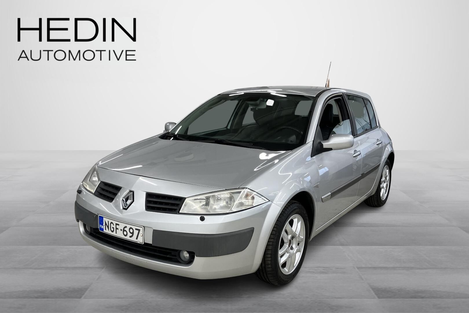 Renault MEGANE - NGF-697