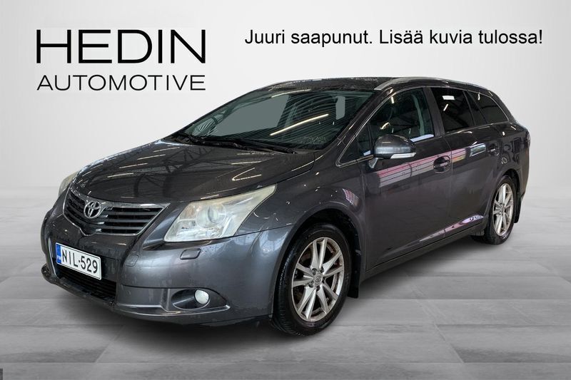 Toyota AVENSIS - NIL-529
