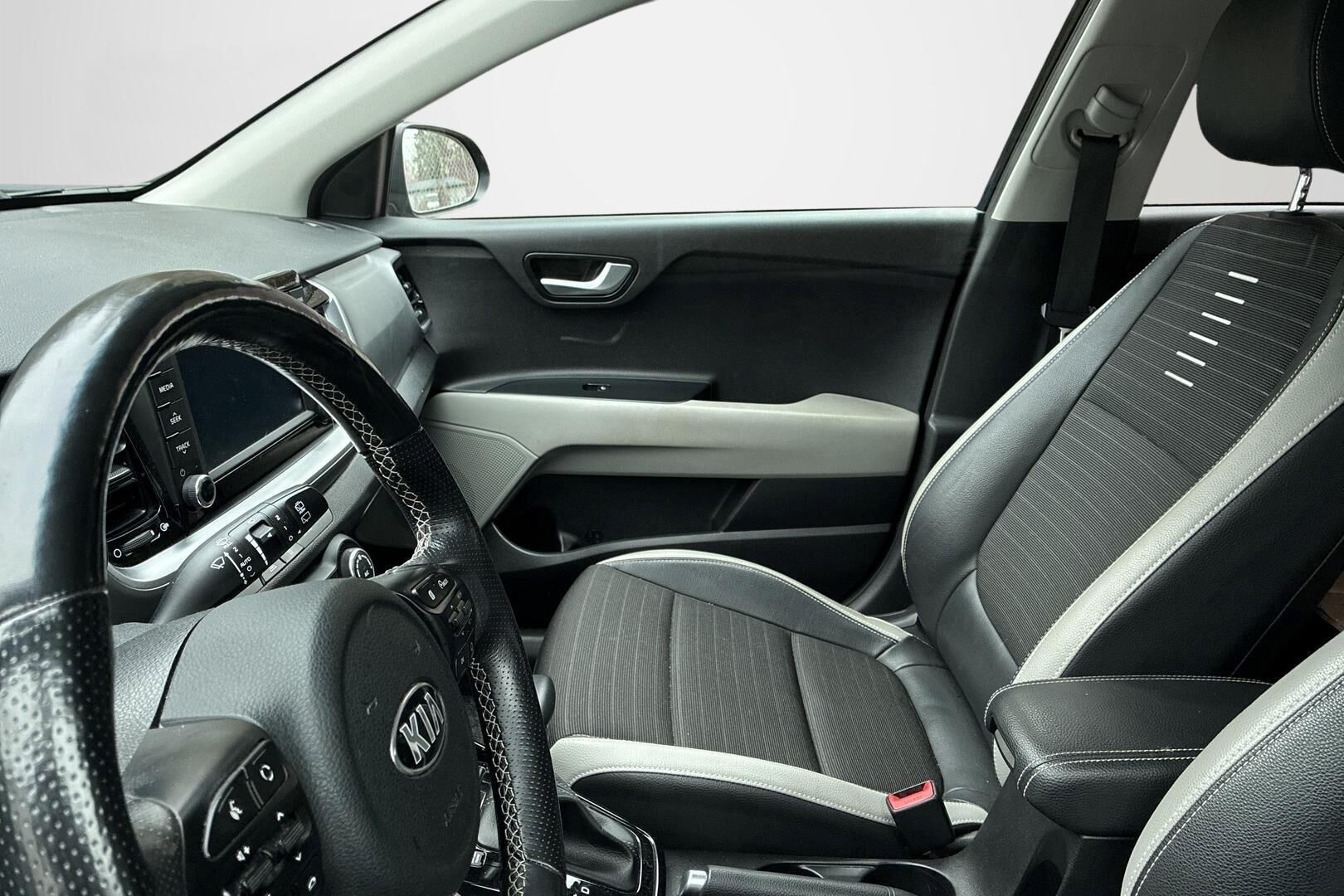 Kia Stonic 2019, kuva 6/7