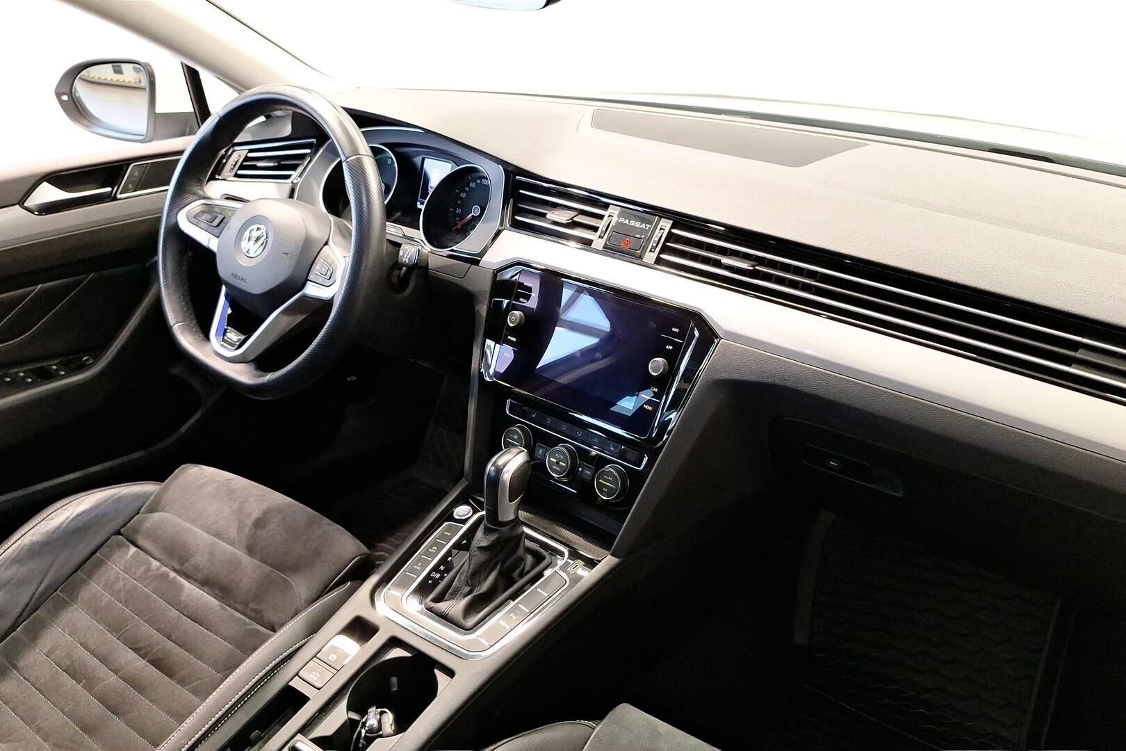 Volkswagen Passat 2019, kuva 7/24