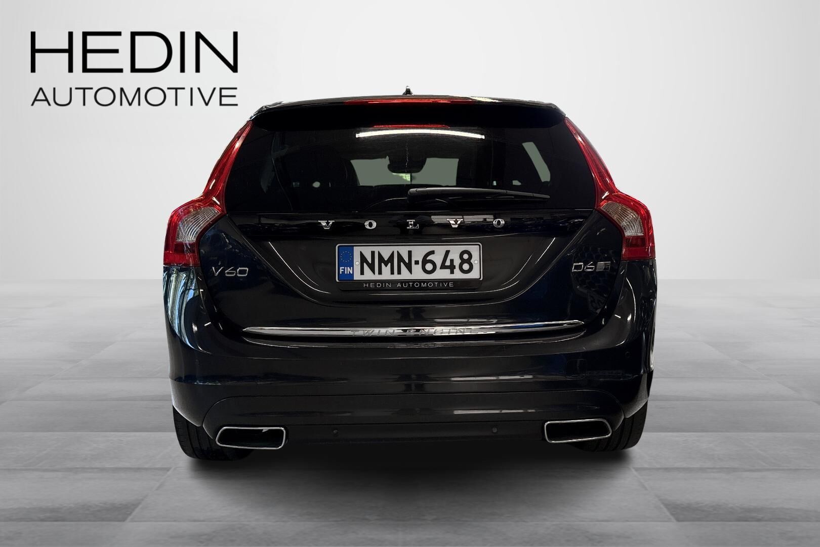 Volvo V60 2018, photo 3/36