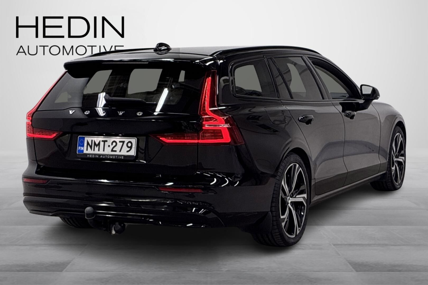 Volvo V60 2023, kuva 3/26