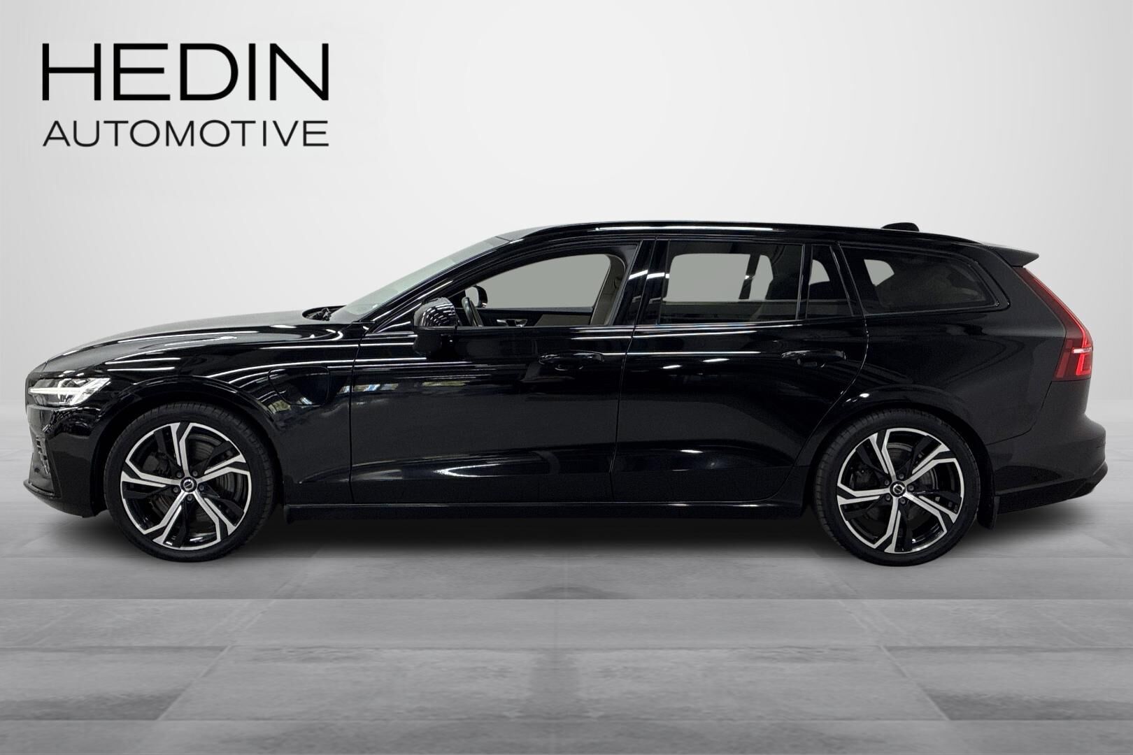 Volvo V60 2023, kuva 7/26