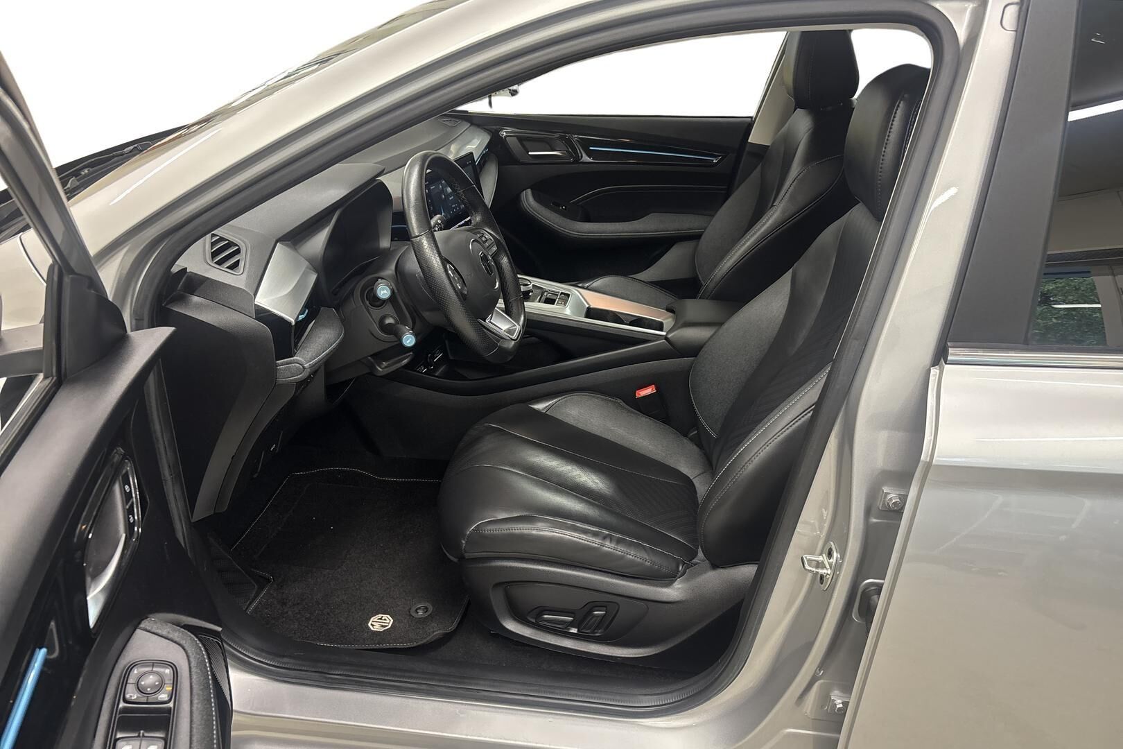 MG MG5 Luxury LR 2023, kuva 7/22