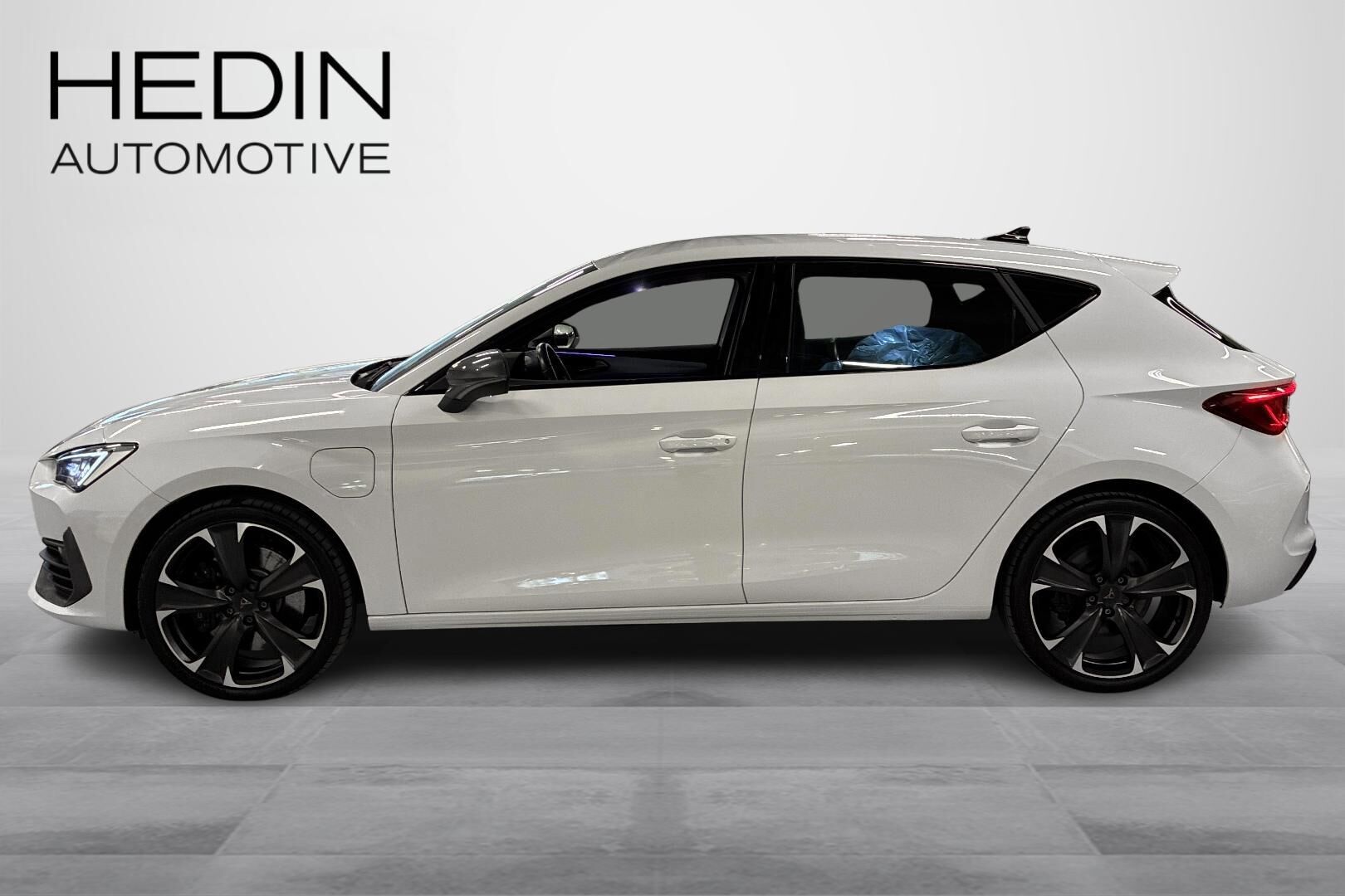 Cupra Leon 1,4 PHEV 180 kW e-HYBRID DSG 2021, photo 7/39