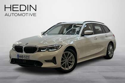 BMW 330 G21 Touring 330e xDrive A Charged Edition Sport // Koukku / Ambient-sisävalot / Keyless / ACC // - NNB-522
