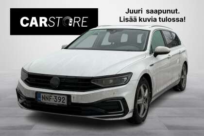 Volkswagen PASSAT Variant GTE Business Plug-In Hybrid 160 kW DSG-automaatti // Dynaudio / Nappanahat / Panoraama! - NNF-392