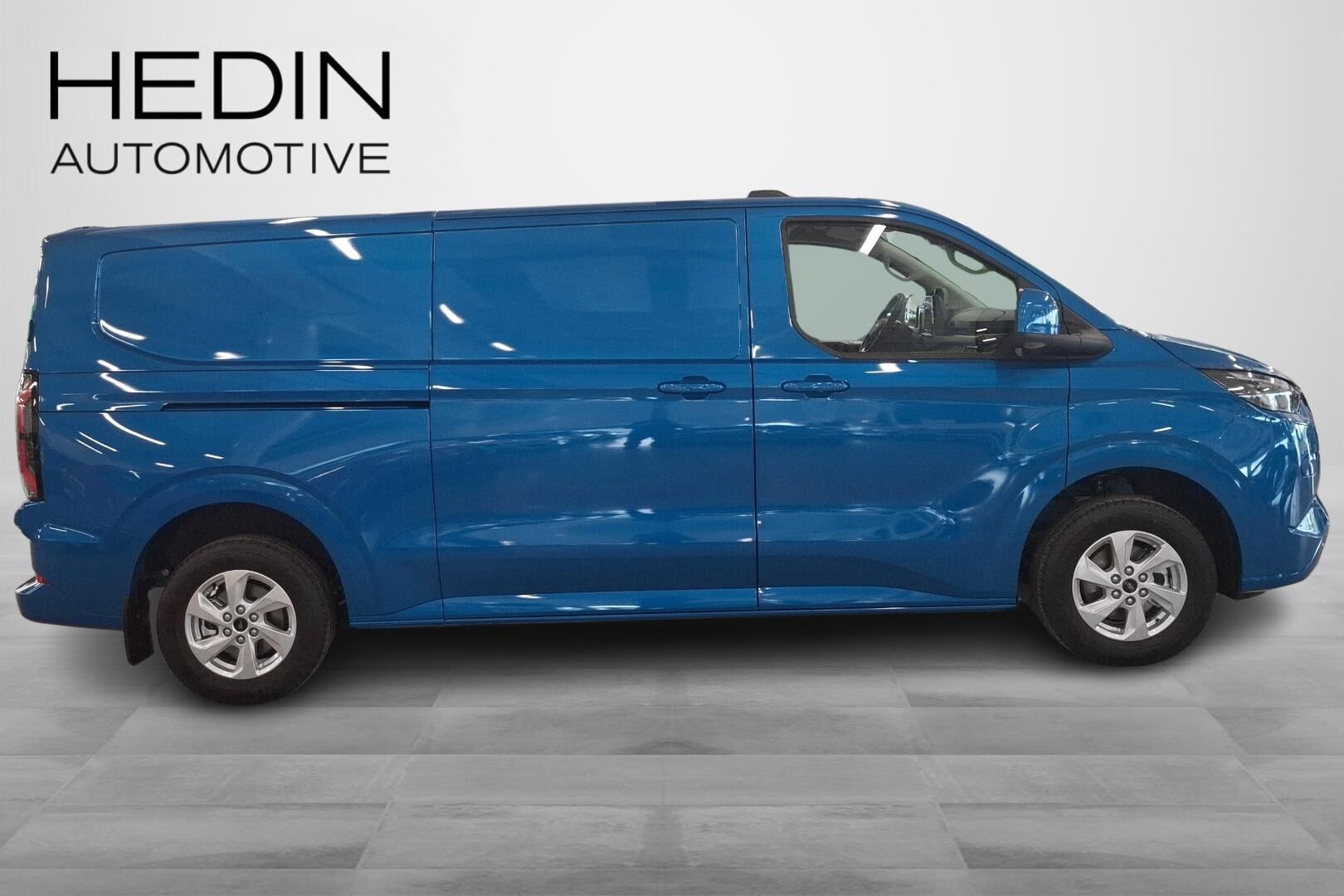 Ford Transit Custom 2026, photo 6/13
