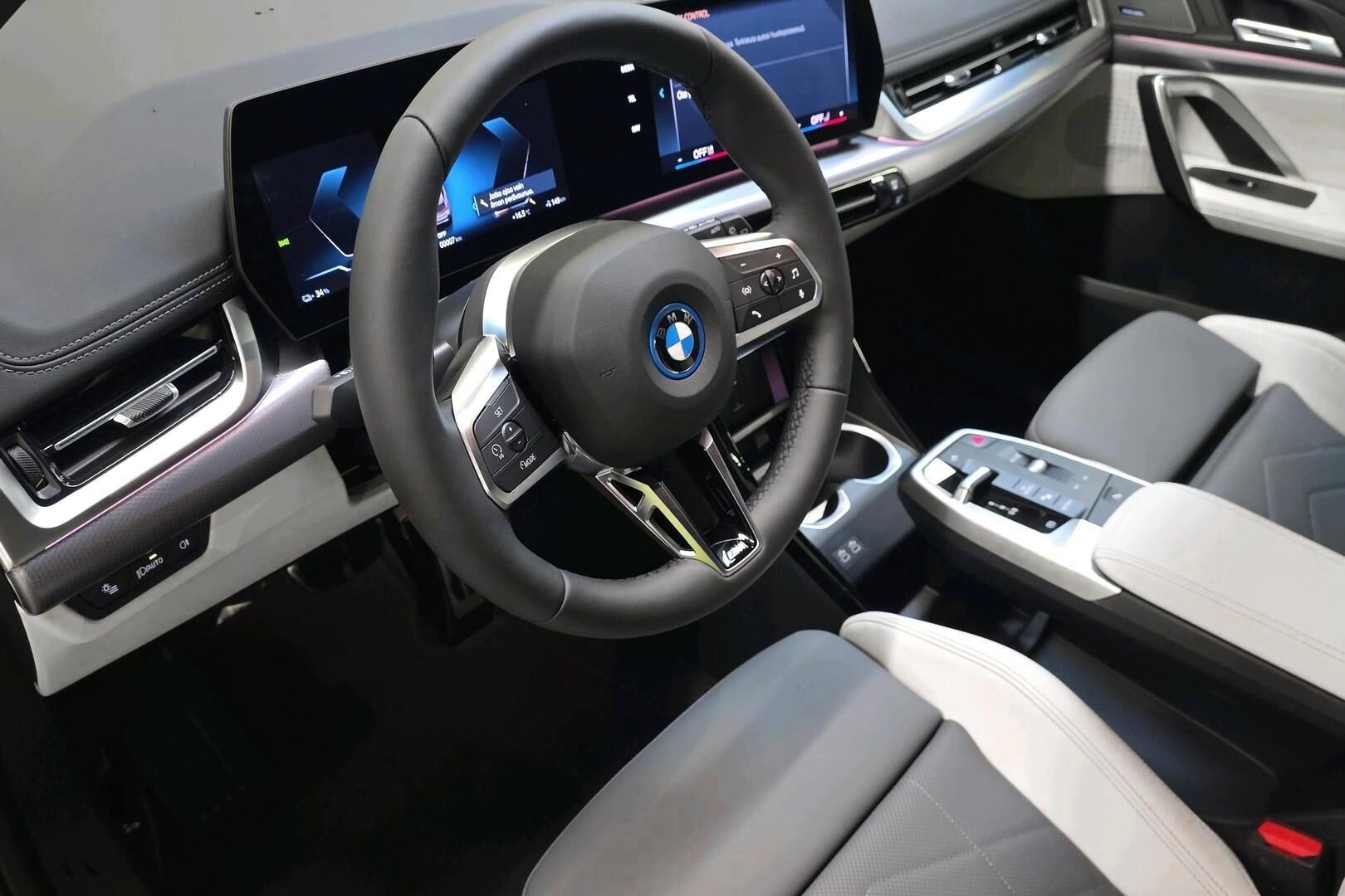 BMW iX1 xDrive30 Fully Charged 2026, kuva 7/23