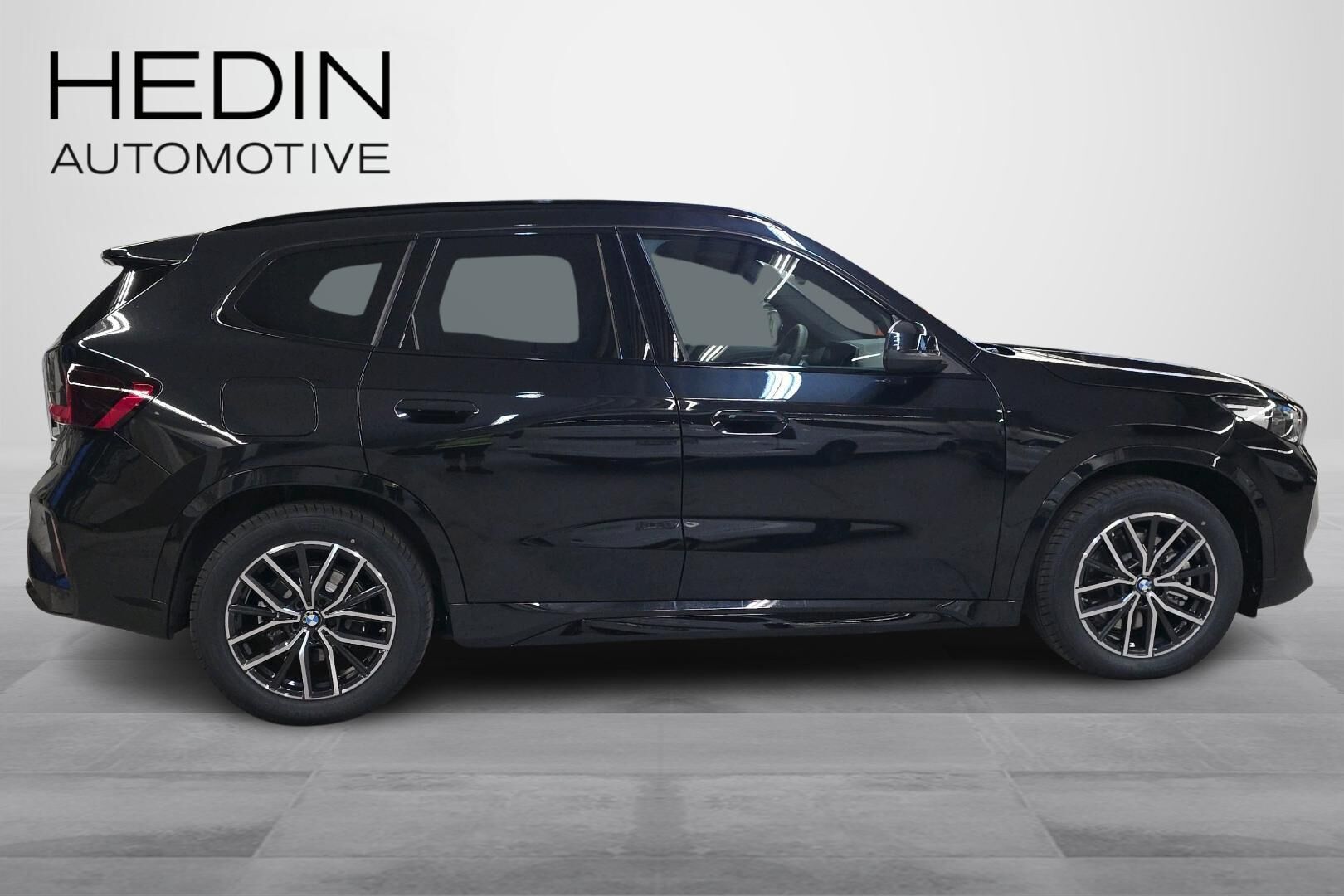 BMW iX1 xDrive30 Fully Charged 2026, kuva 6/24