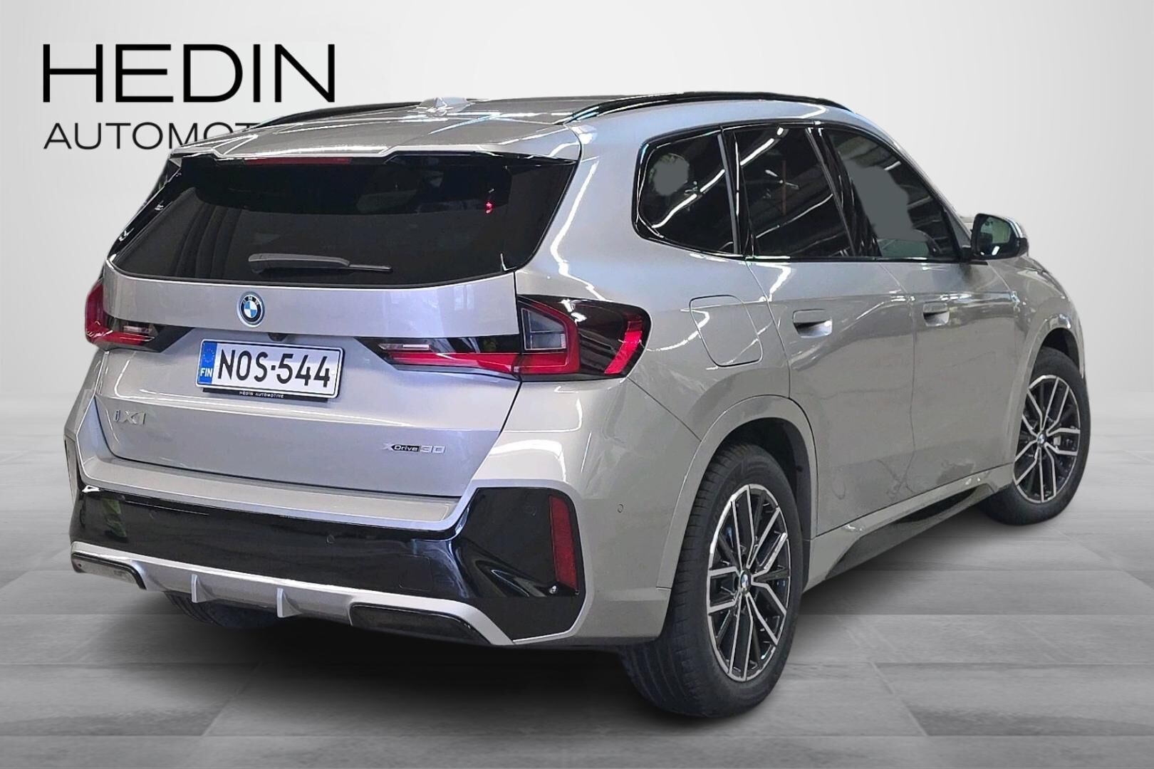 BMW iX1 xDrive30 Fully Charged 2026, kuva 2/24