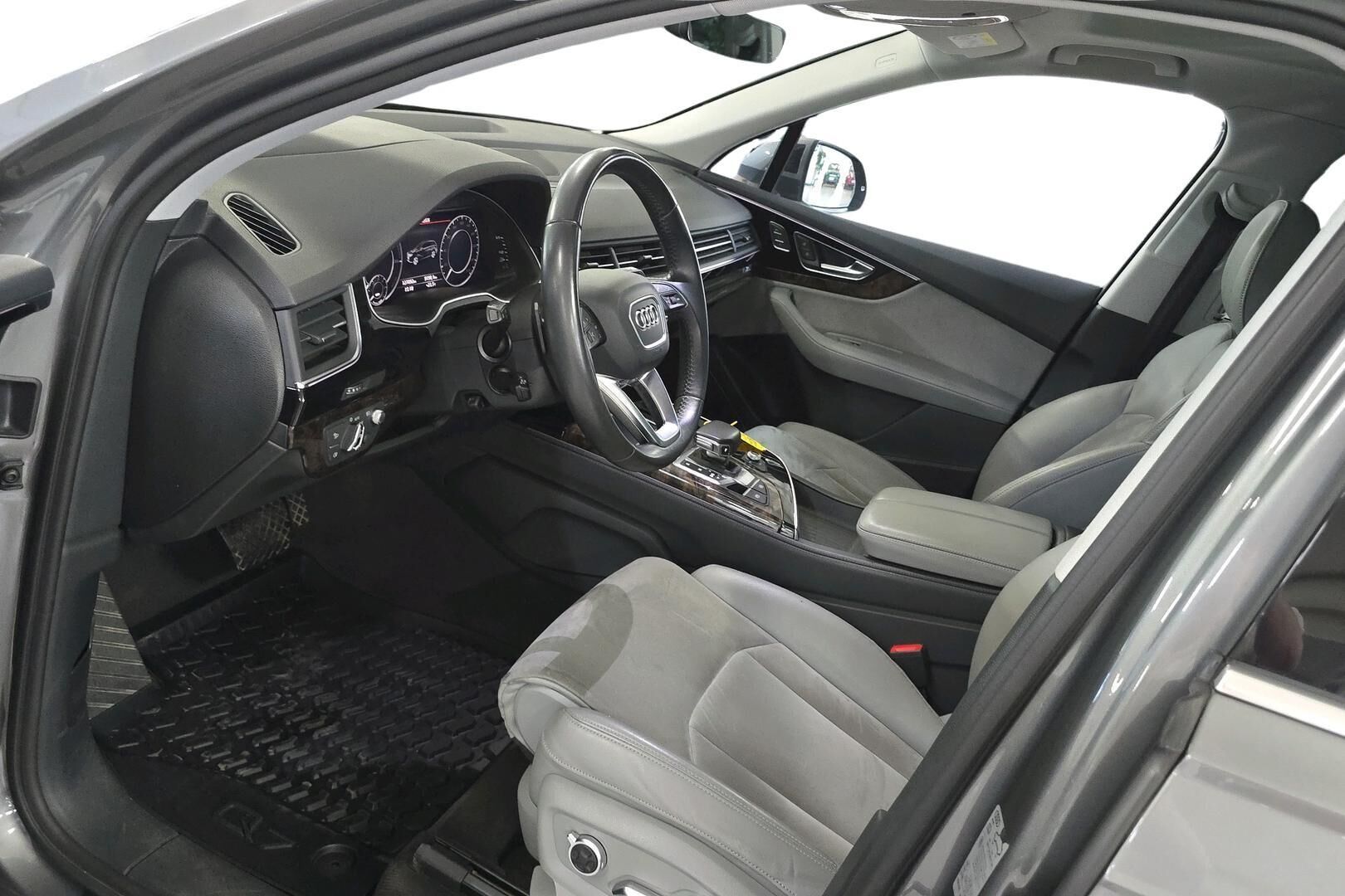 Audi Q7 2017, kuva 7/23