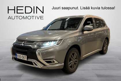 Mitsubishi OUTLANDER PHEV Instyle 4WD 5P // 360-Kamera / Vetokoukku / Navi - OXO-387