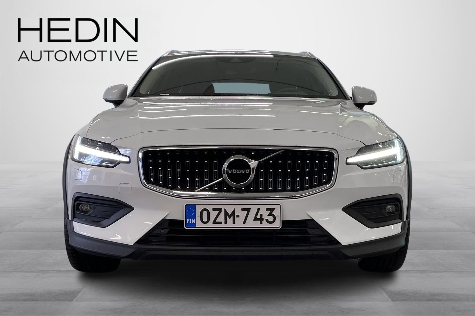 Volvo V60 Cross Country 2022, photo 3/21