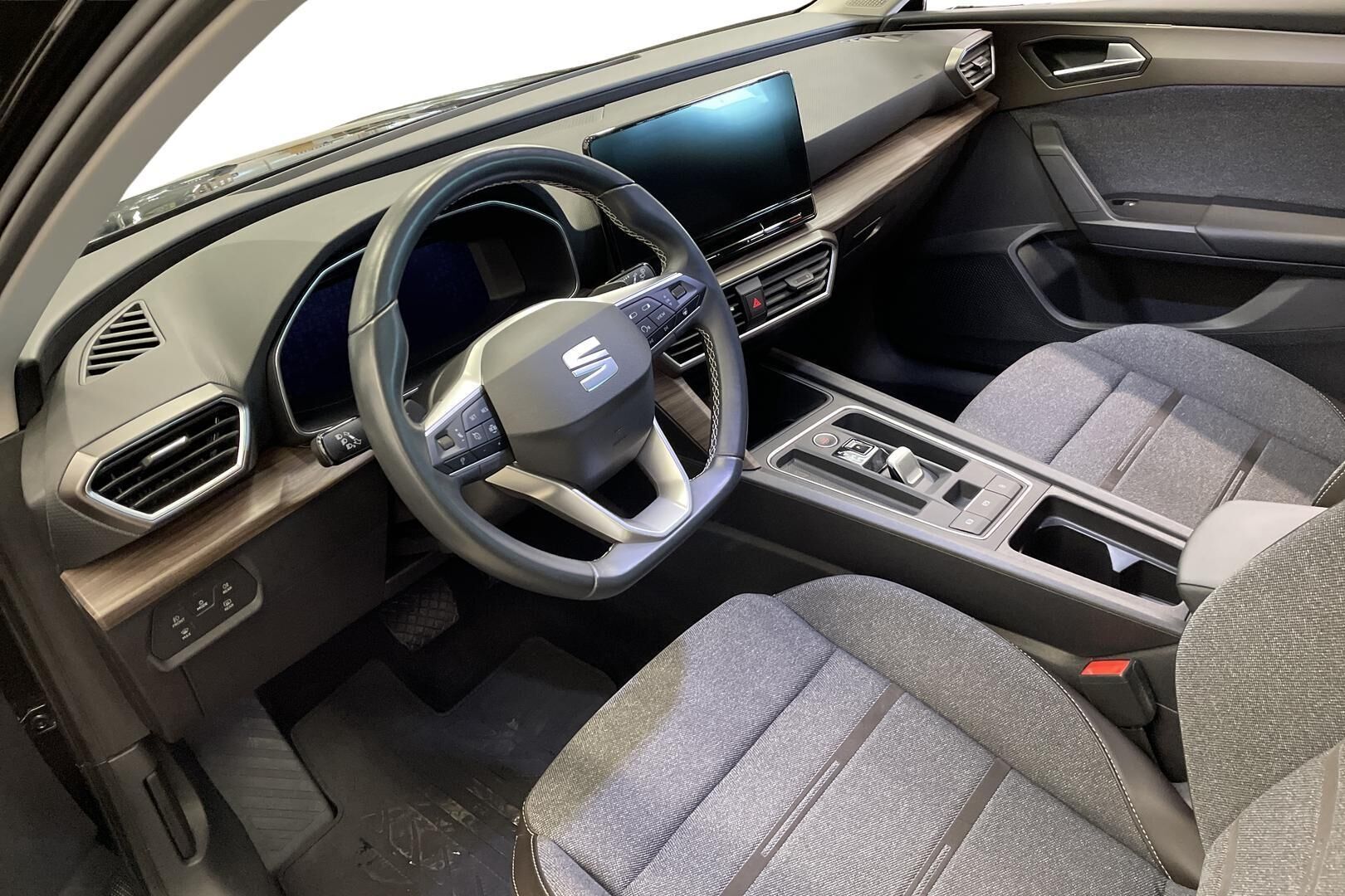 Seat Leon Sportstourer 2023, kuva 7/27