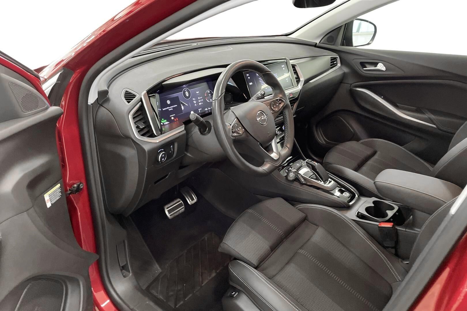 Opel Grandland 2023, kuva 7/18