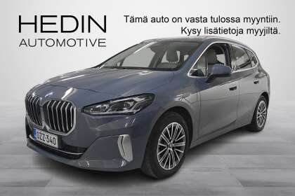 BMW 225 U06 Active Tourer 225e xDrive Luxury Line // Panorama/ Ajoavustimet/ Koukku/ H&K/ Adapt.LED/ Nahka - OZZ-340