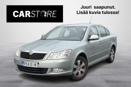 Škoda Octavia 1,4 TSI Elegance DSG Autom. // Xenon / Vakkari / Dynamic-paketti / Suomiauto / Lohkolämm. + sispis! - RSX-218