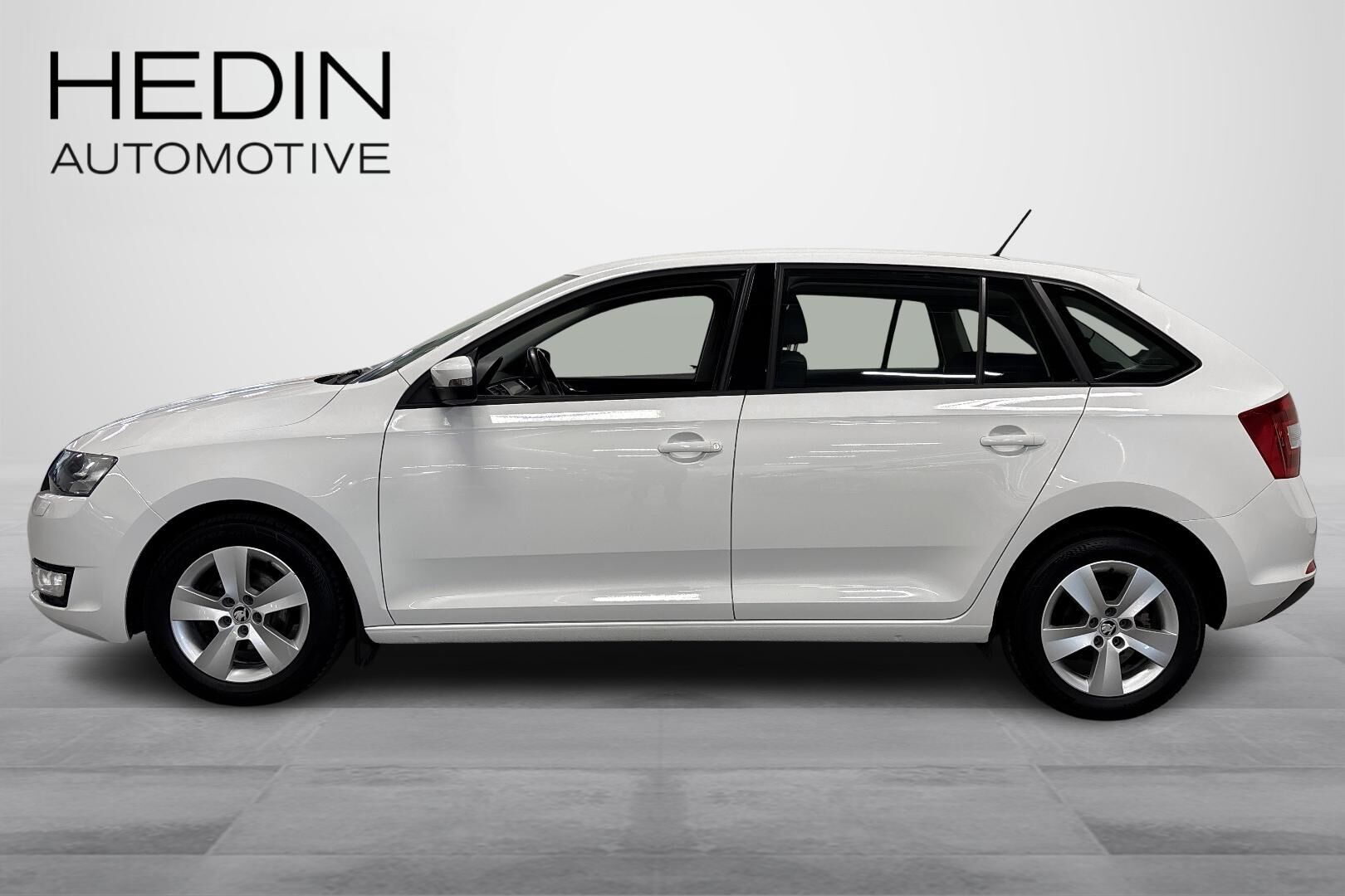 Skoda Rapid 2017, photo 5/34
