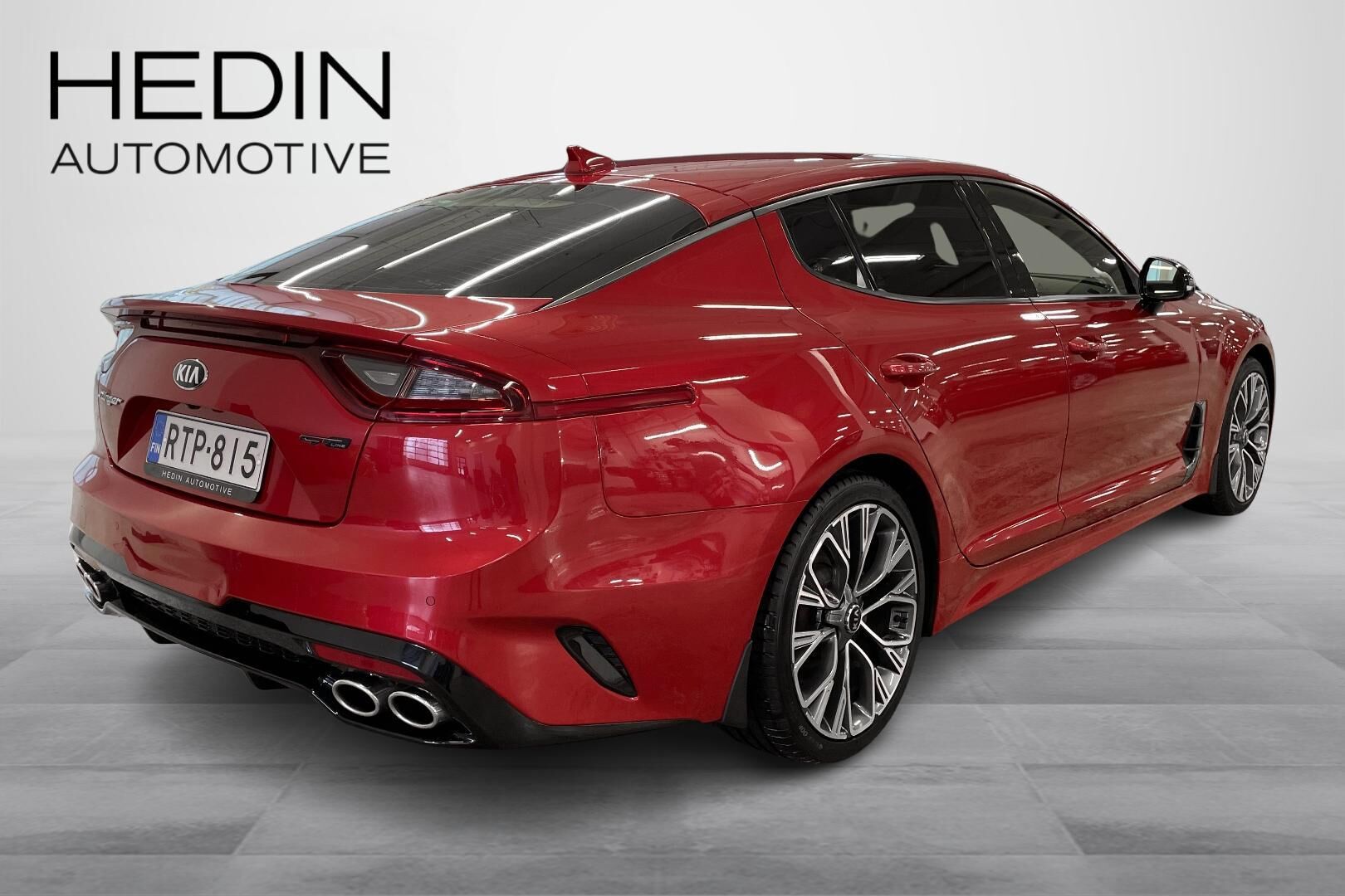 Kia Stinger 2,0 T-GDI RWD GT-Line A/T 2018, photo 2/20