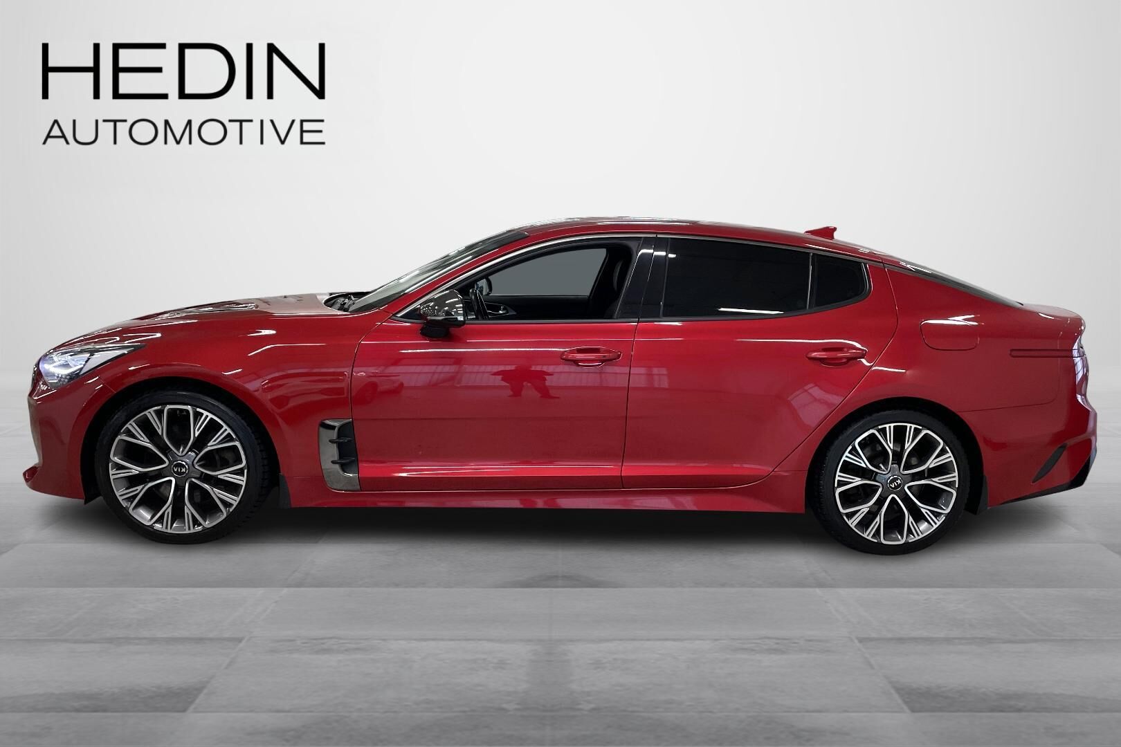 Kia Stinger 2,0 T-GDI RWD GT-Line A/T 2018, photo 5/20
