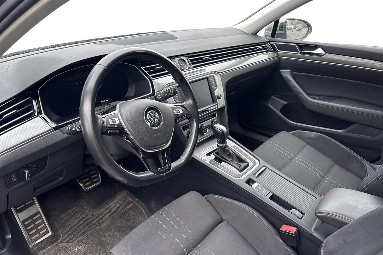 Volkswagen Passat 2017, kuva 3/10