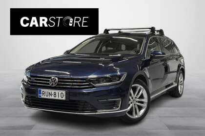 Volkswagen PASSAT Variant GTE Plug-In Hybrid 160 kW (218 hv) DSG-automaatti // Vetokoukku / Adapt. vakkari / Kamera! - RUN-810