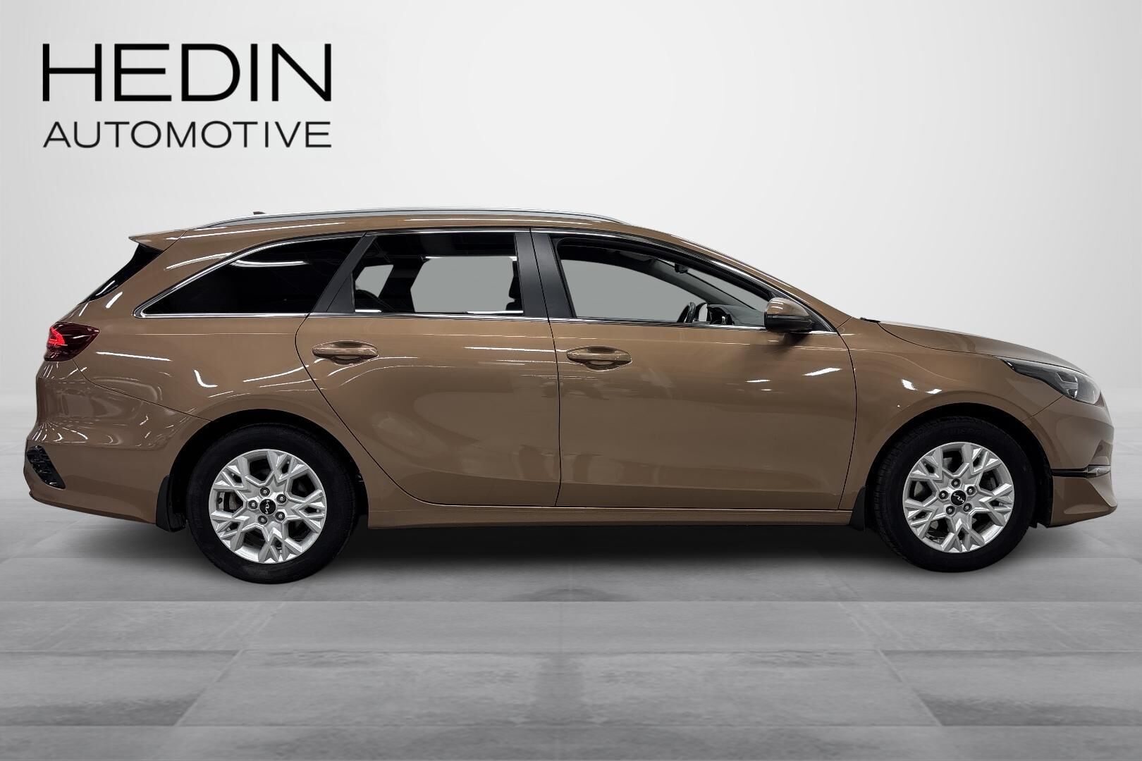 Kia Ceed 1,5 T-GDI 160hv EX SW DCT 2021, kuva 6/25