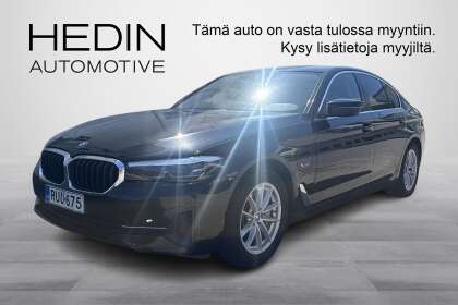 BMW 530 G30 LCI Sedan 530e A Charged Edition - RUU-675