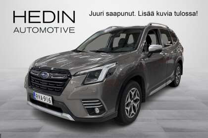 Subaru FORESTER 2,0i e-Boxer Active CVT // Adapt. vakkari / Lämm. ratti / P.kamera / Eyesight / CarPlay // - RVA-916