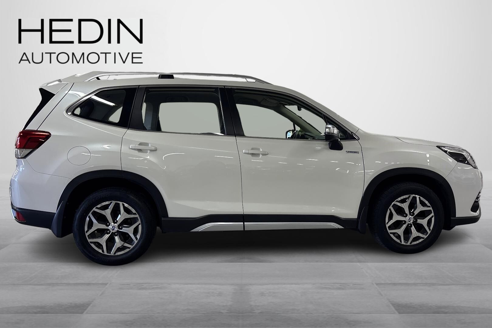 Subaru Forester 2,0i e-Boxer Base CVT 2023, bild 6/23