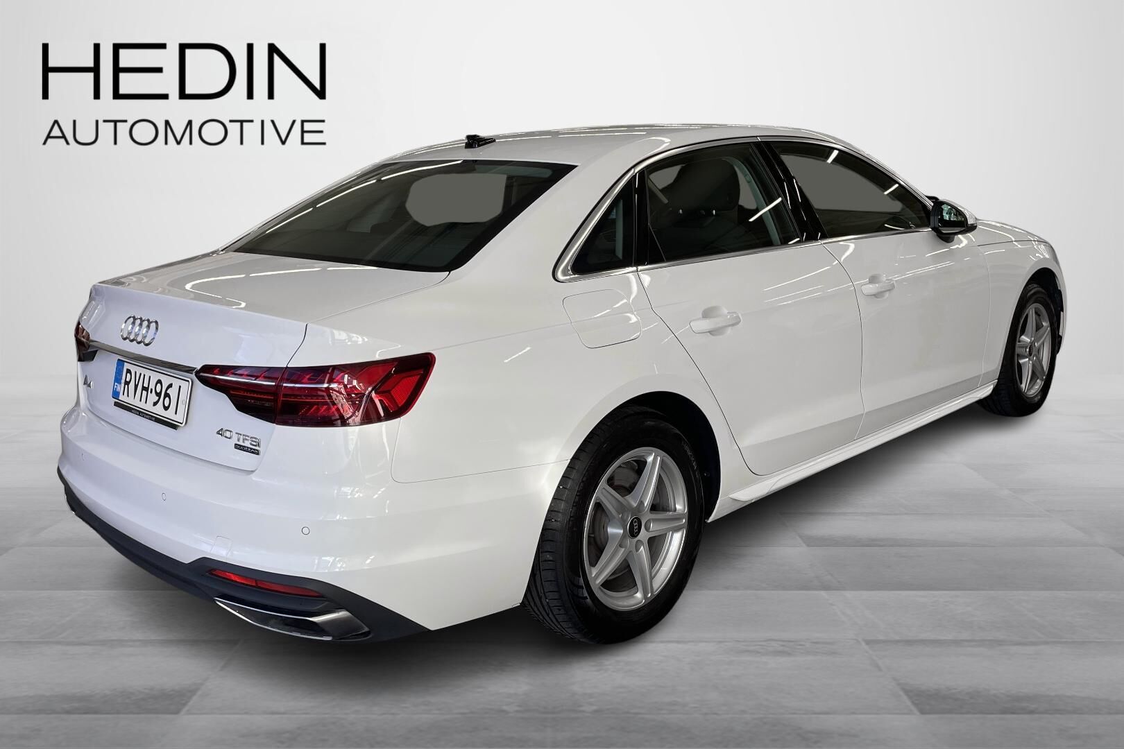 Audi A4 2023, kuva 3/21