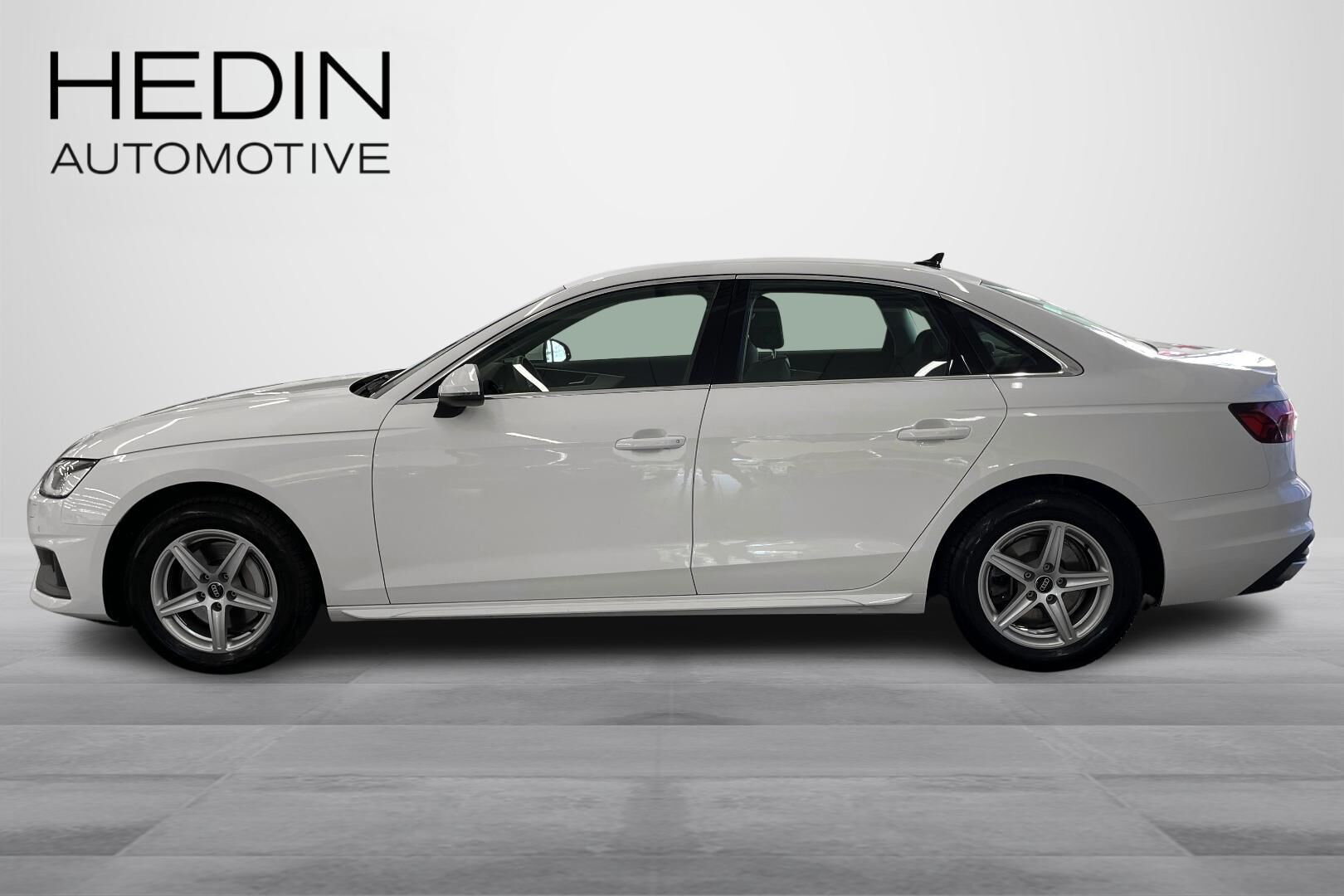 Audi A4 2023, kuva 7/21