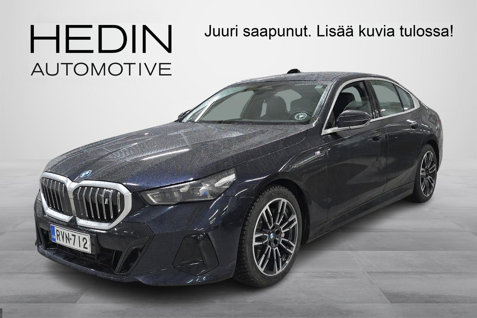 BMW i5 G60 eDrive40 M Sport // HUD/ Harman Kardon/ ACC/ Adapt.LED/ 360°/ Muistipenkki tuuletuksella