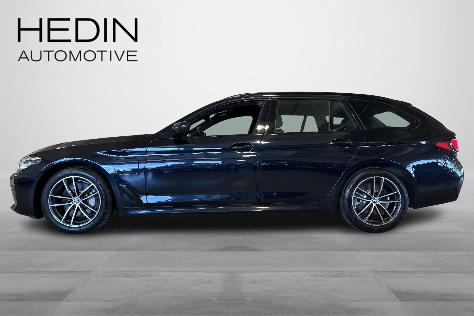BMW 530 2024, photo 5/26