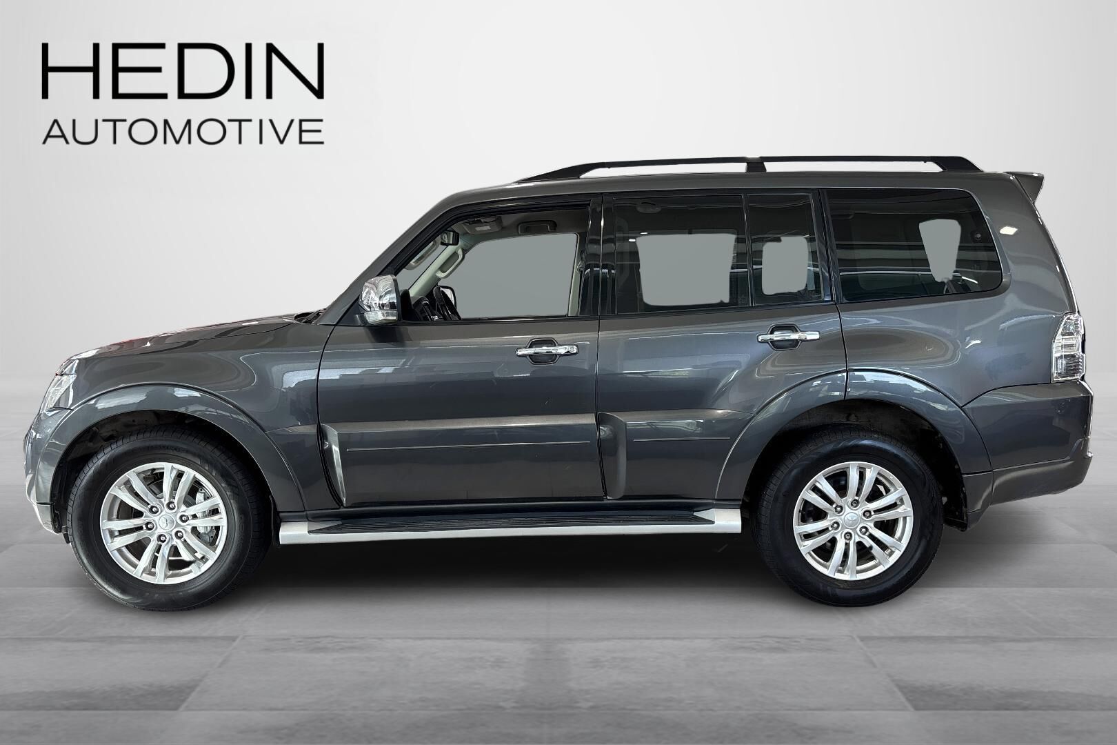 Mitsubishi Pajero 3,2 Di-D Instyle 2018, photo 7/26