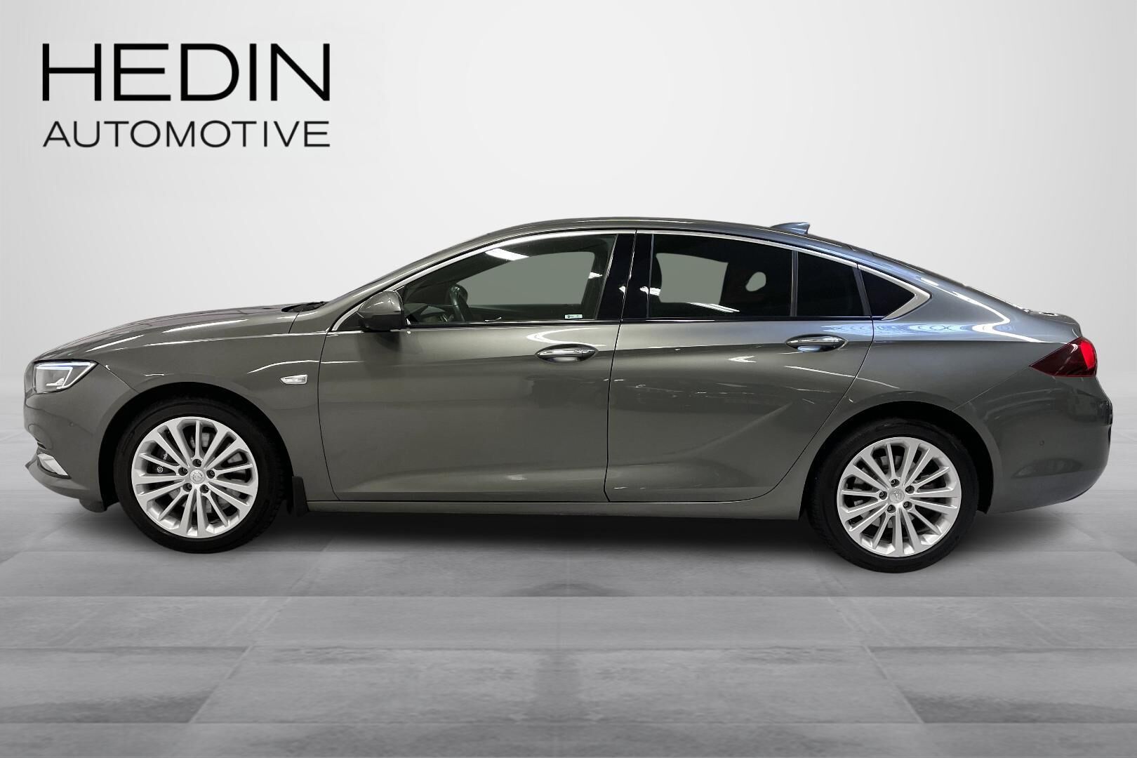 Opel Insignia 2017, photo 7/29