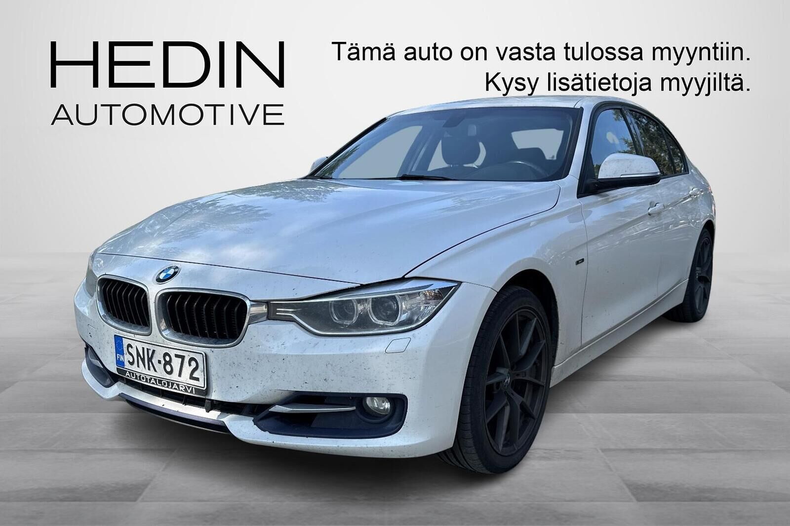 BMW 320 - SNK-872